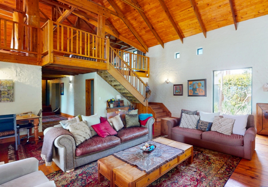 To Let 5 Bedroom Property for Rent in Rheenendal Western Cape